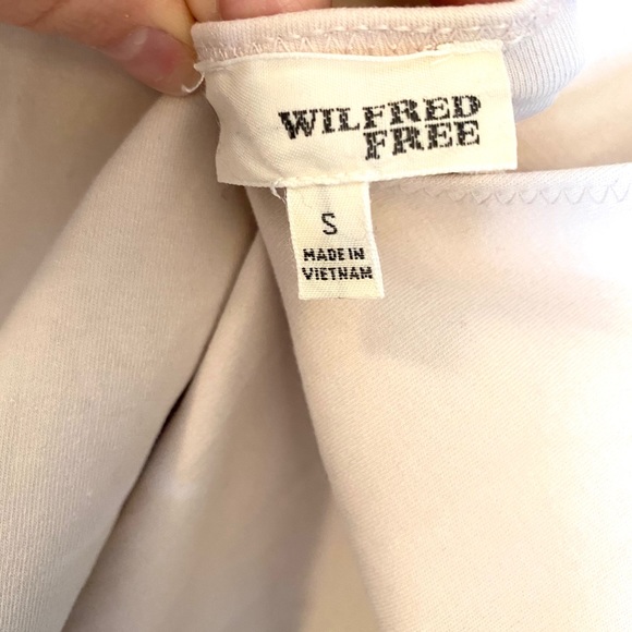 Long sleeve bodysuit from Aritzia- wilfred free - Picture 3 of 5